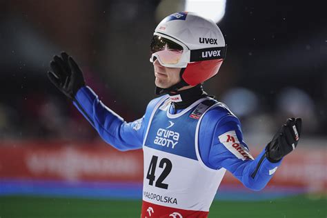 Kamil Stoch musiał to z siebie wyrzucić Wymowny komentarz po skokach w