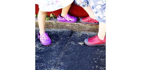 Crocs Sizing Guide: You Must Know Before Buying Crocs