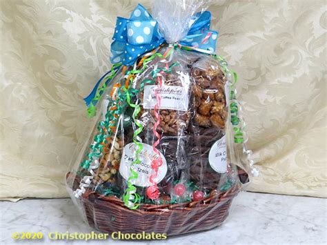 Pretzel Lovers Basket – Christopher Chocolates