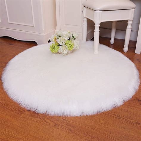 Qinglou Faux Fur Sheepskin Style Rug Faux Fleece Chair Cover Seat Pad