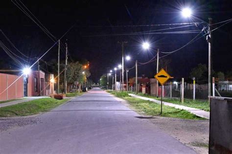 Avanza La Instalaci N De Nueva Iluminaci N Led En Diversos Barrios