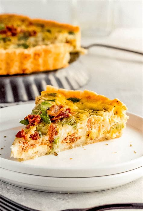 Bacon Quiche Lorraine For Breakfast Or Brunch Easy Weeknight Recipes