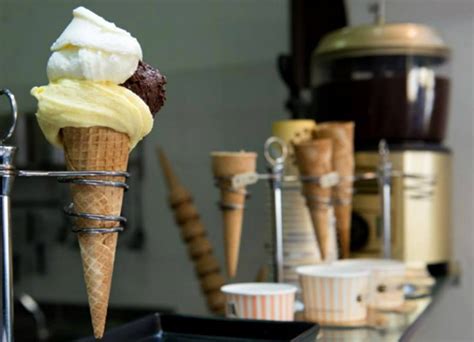 GELATERIE D ITALIA 2019 TRE CONI DI ECCELLENZA GAMBERO ROSSO AL DUOMO