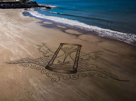 Artist Transforms Beachfronts Into Stunning Canvas With Massive Sand