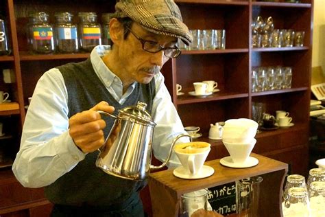 浜松・上島のコーヒー店が3周年 3年を振り返り「コーヒー店のマスターらしく」 浜松経済新聞