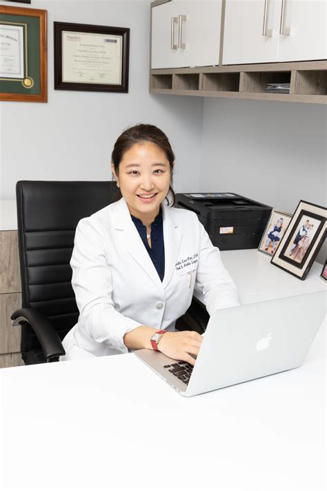 Advanced Foot Care - Podiatrist in Woodbury 516-681-8866