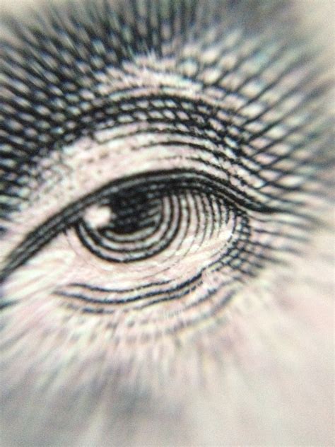 $1 IPhone Macro Lens - The Focus