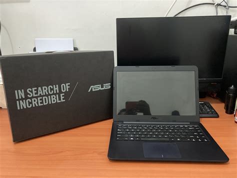 Asus E402Y AMD E2 7015 SSD 128GB Garansi Panjang Elektronik