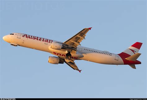 OE LBD Airbus A321 211 Austrian Airlines Shon Fridman JetPhotos