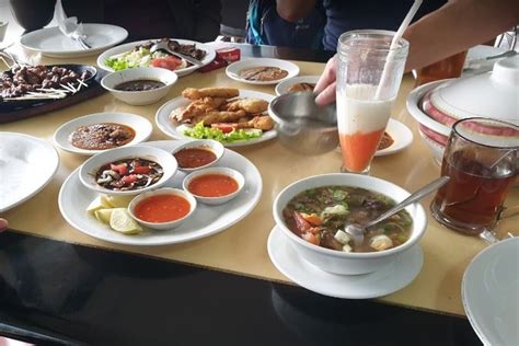 Siap Dibangkitkan Lagi Ini 7 Fakta Restoran Rindu Alam Di Puncak Yang