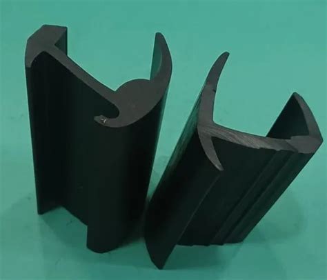 Crack Proof Black Extruded Rubber Profile At Best Price In Faridabad