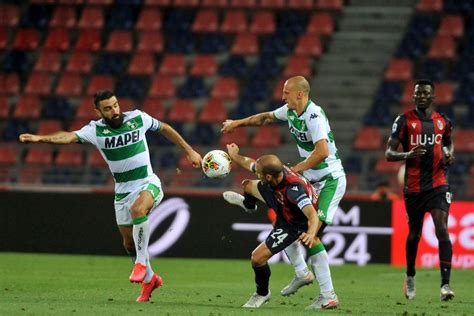 Bologna Sassuolo 1 2 Le Pagelle Di Calcioweb Momento Magico Per I