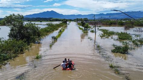 Al Menos 12 Muertos En Brasil Por Las Fuertes Lluvias En Río De Janeiro