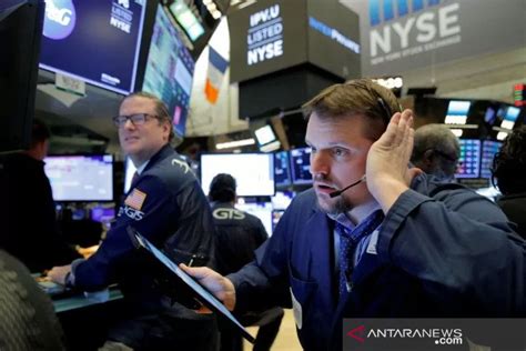 Wall Street Ditutup Jatuh Indeks Nasdaq Anjlok Poin Antara News