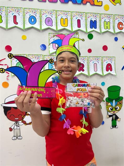 Kit Carnavalesco - Kit Carnavalesco – Intervir cantinho do saber – Prof. Thaís Brunelle