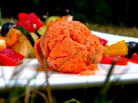 Glace Au Poivron Rouge Et La Fraise Le Gars Astronomique