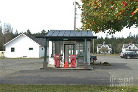 Vintage Gas Station Photograph By Jonathan Lingel Fine Art America