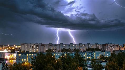 Avertizare Meteo Cod Galben De Vijelii I Ploi N Noaptea De Nviere