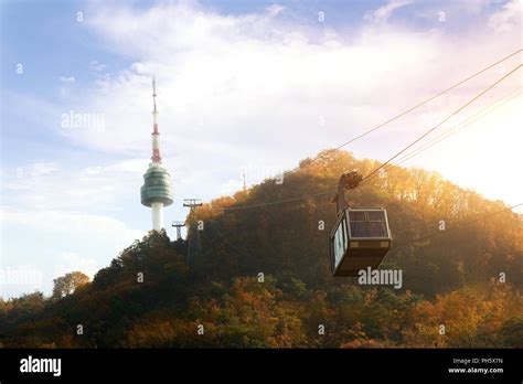 Seoul tower cable car seoul hi-res stock photography and images - Alamy