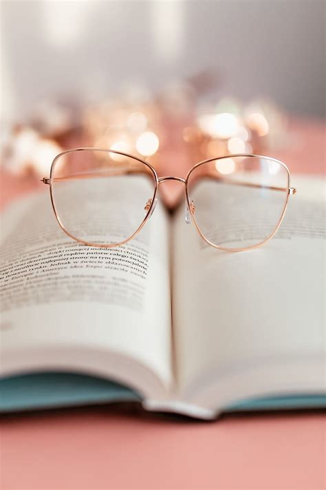 Eyeglasses Wallpaper