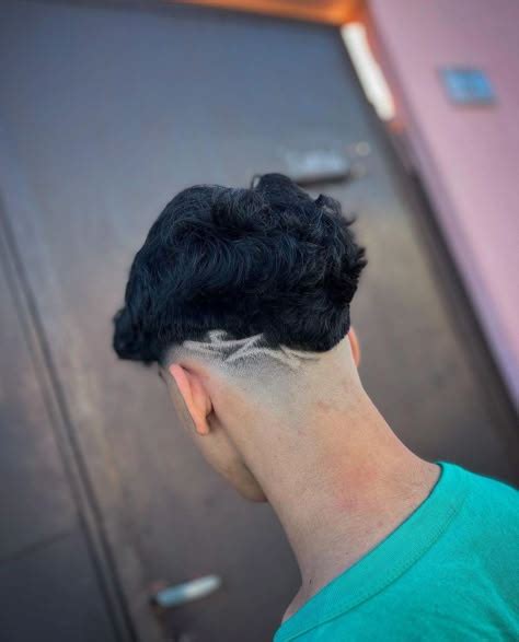 Low Fade Redondo Com Risco