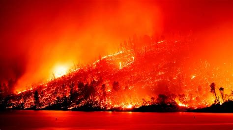 Kalifornien Schwere Waldbr Nde Und Neuer Hitzerekord Grad