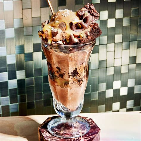 6 Ultimate Ice Cream Sundae Recipes