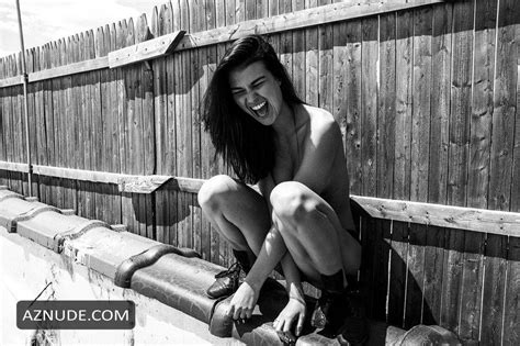 BRITTANI BADER Nude AZNude