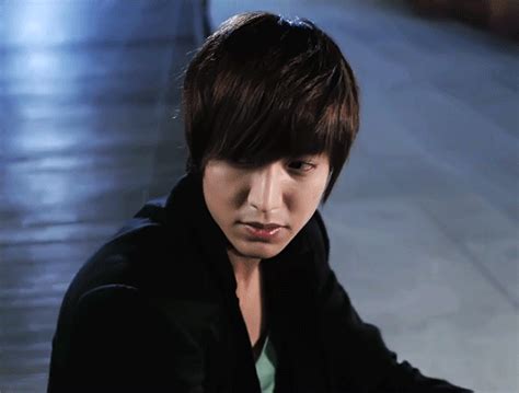 Pin By Seuwiti Pai On City Hunter Gifs Lee Min Ho City Hunter Lee Min