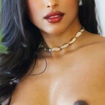 Sahani Singh SahaniSingh Sahani Singh Nude Leaks TheFappening