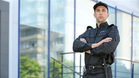 Como Ser Um Vigilante - Vigilante de segurança: como se preparar para ser um excelente profissional