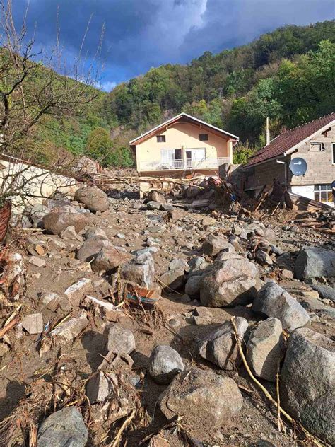 Apokaliptični prizori iz Jablanice i Kiseljaka kuće poplavljene