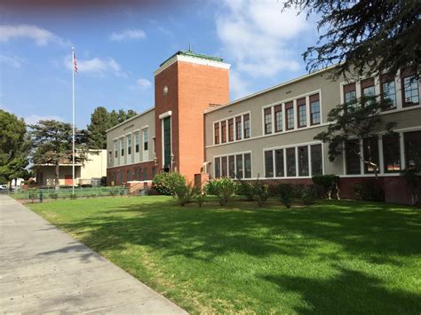 South Gate Middle School - Los Angeles Unified School District History