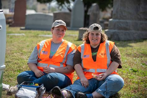 Rose Hill Cemetery Tulsa – Shining Honor