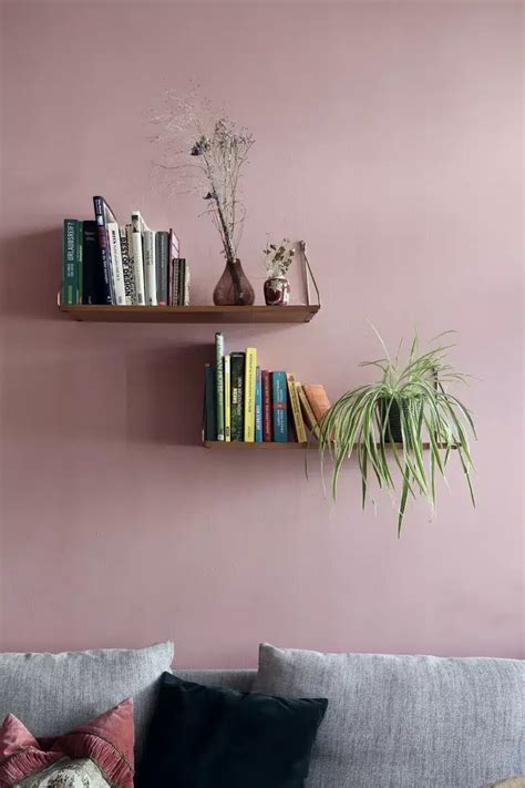 11 Feng Shui Living Room Tips For a Gorgeous & Calm Space