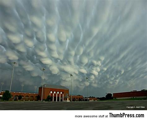 Amazing cloud formations 10