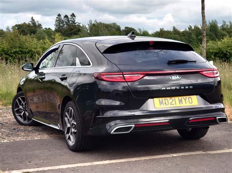 Kia Proceed 15 T Gdi Isg Gt Line In Phantom Black £22492