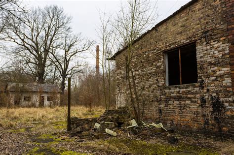 Flugplatz Schönwalde: Airport left to ghosts and geese | Abandoned Berlin