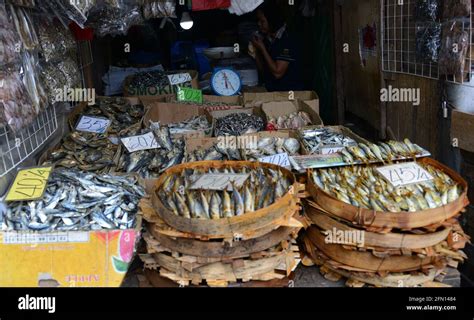 The Vibrant Market In Sorsogon Bicol The Philippines Stock Photo Alamy