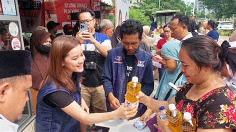 Caleg Perindo Dian Mirza Gelar Bazar Minyak Goreng Murah Di Rusun