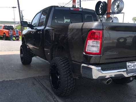 2019 Ram 1500 XF Offroad Xf 219 Rough Country Custom Offsets