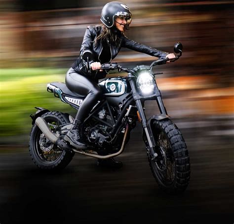 Scrambler Revolution 250 CC Daytona