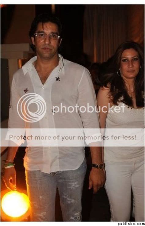 Wasim Akram & Huma Interview & Pictures