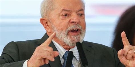 Lula será submetido a uma cirurgia no quadril no dia 29 de setembro em