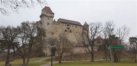 Solve Burg Liechtenstein Jigsaw Puzzle Online With Pieces