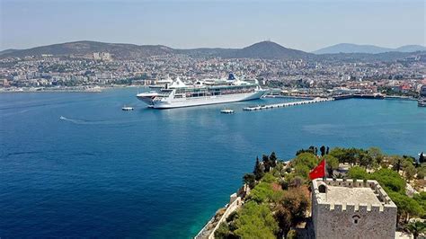 Kuşadası denizden gelecek 1 milyon turist ağırlamayı hedefliyor