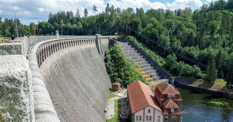 112 lat i 62 metry wysokości To najwyższa kamienna zapora wodna w