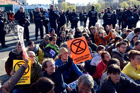 Klima Protest Sitzblockade Von Extinction Rebellion Deutschland Auf