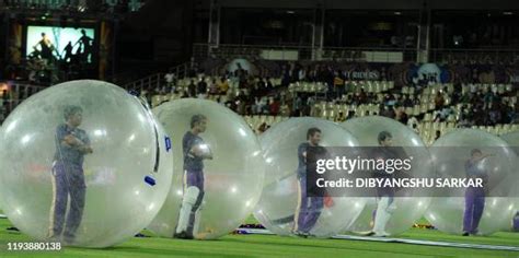 Cricket Start Photos and Premium High Res Pictures - Getty Images