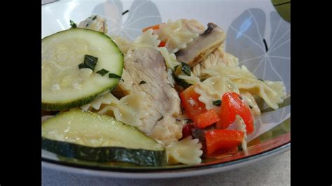 Tuxedo Pasta With Chicken And Zucchini Youtube